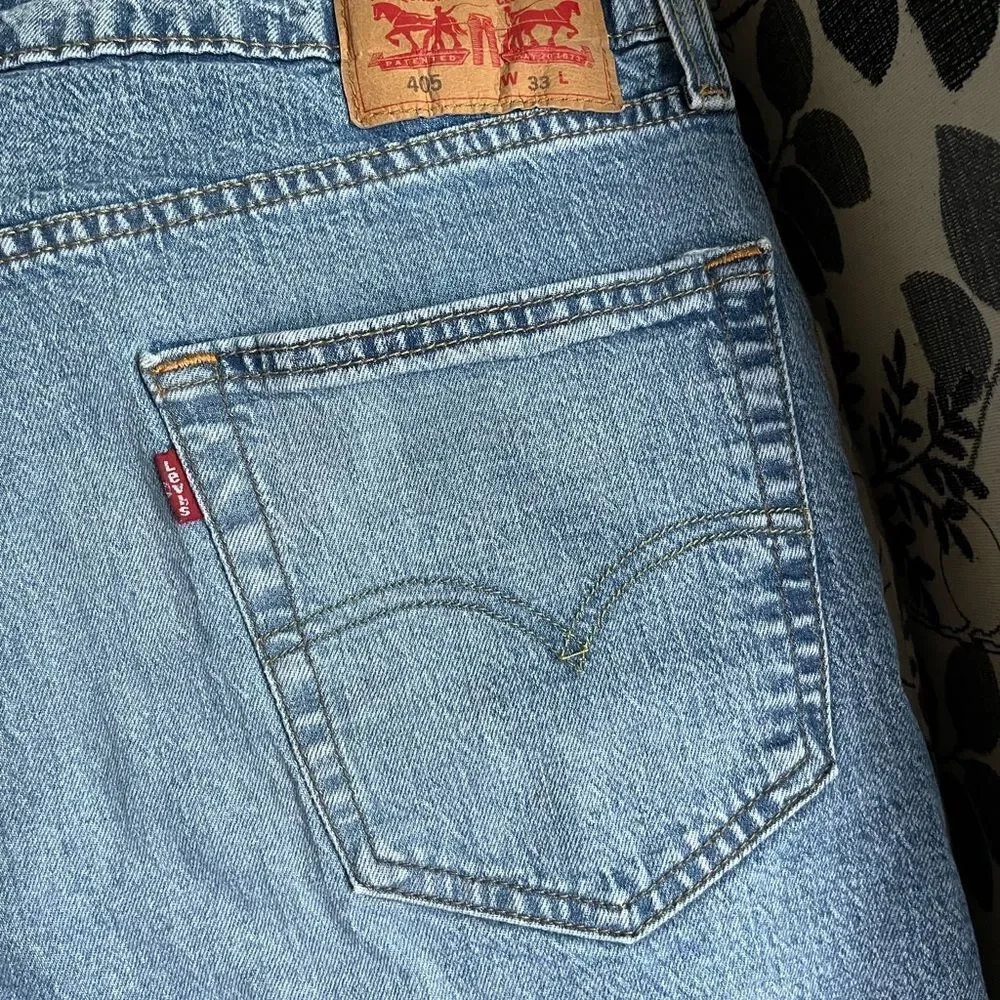 Levi’s men’s 405 distressed jean shorts size 33/10”.